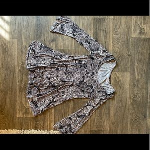 Boho flare-sleeve mini dress